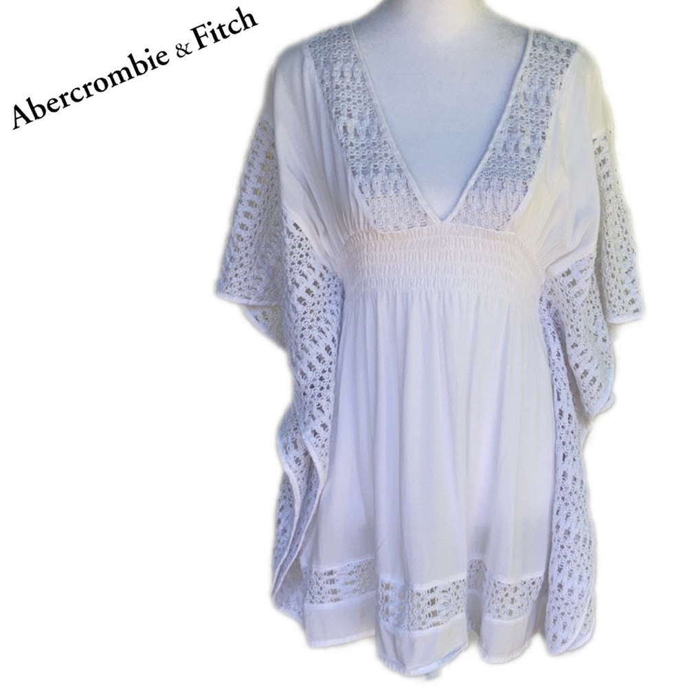 Abercrombie & Fitch White Boho Flutter Top Xs / S - image 1